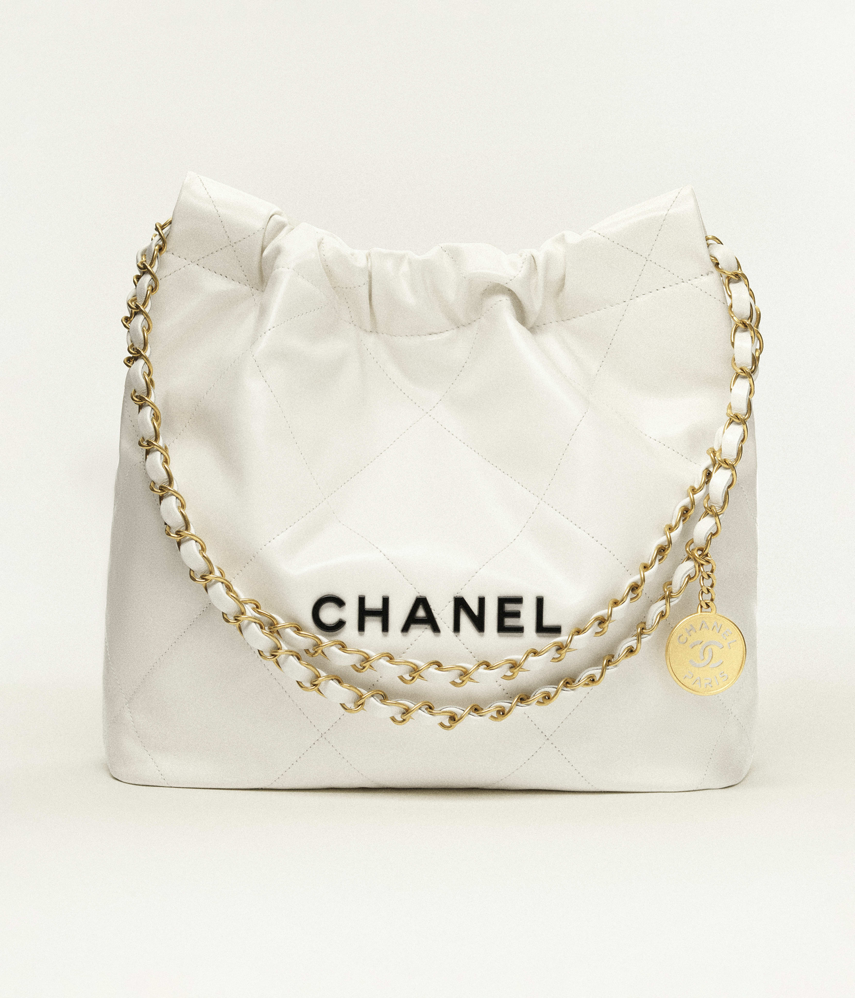 CHANEL 22 Small Handbag - White - Shiny Calfskin, Gold-Tone & Lacquered Metal - artistique view 2